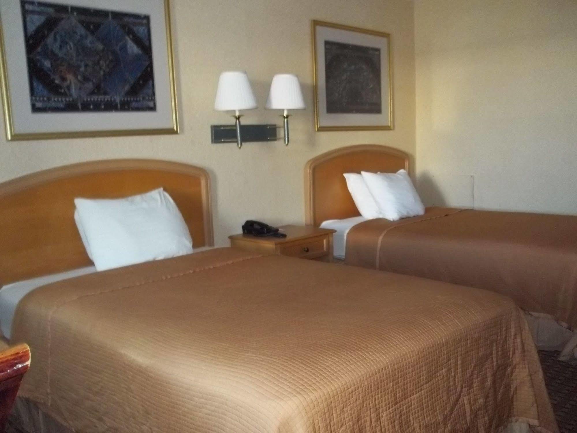 Howard Johnson By Wyndham Virginia Beach Exterior foto
